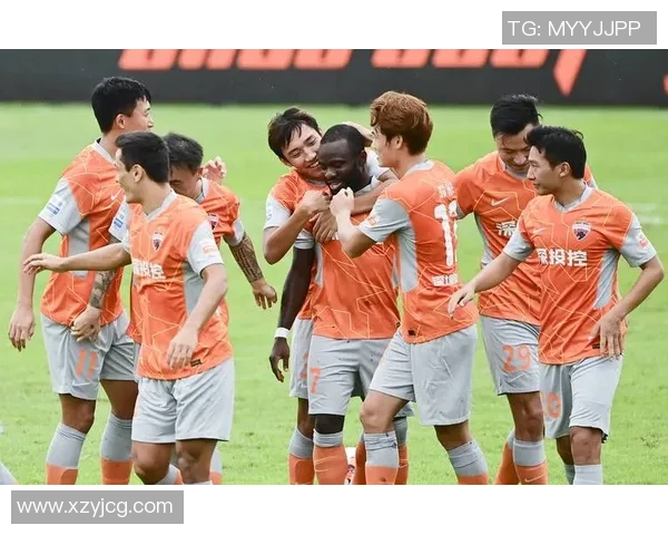 深圳足球队战术解析与对比探讨揭示球队发展潜力与挑战